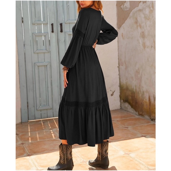 Boho Black Lace Long Sleeve Maxi Dress - Picture 6 of 7